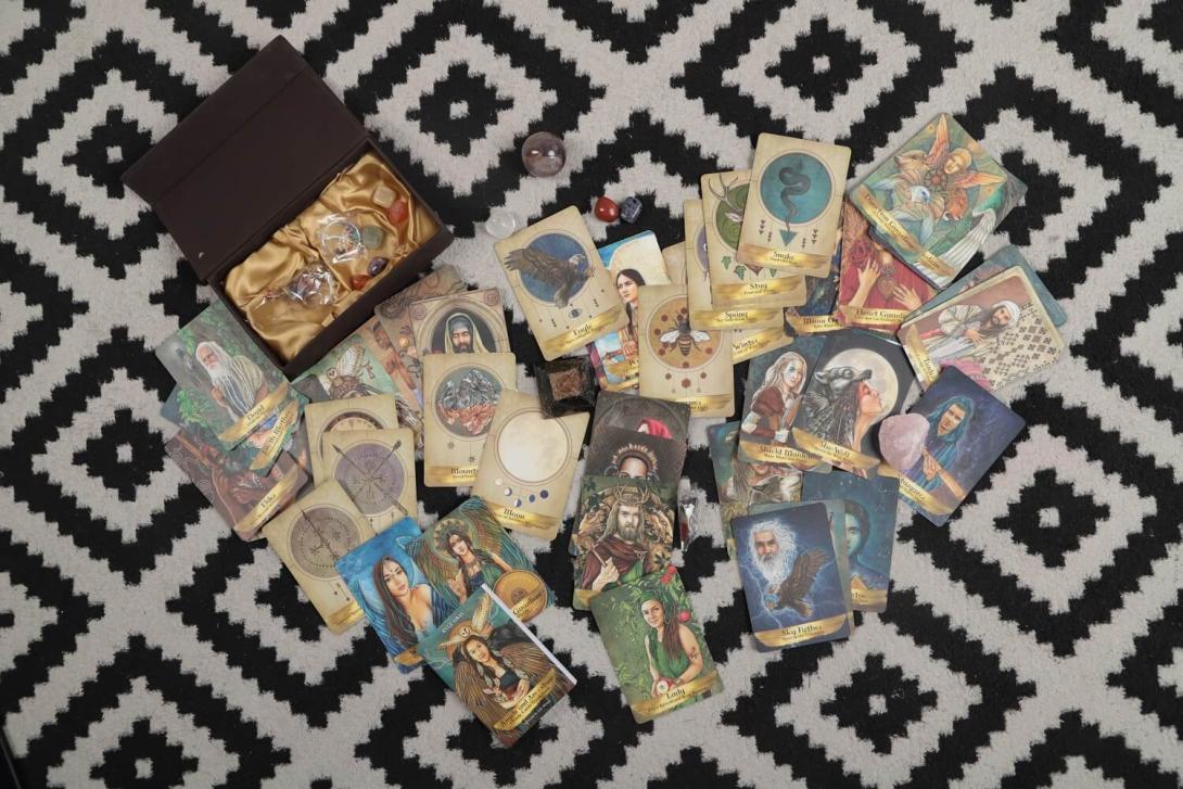 Oracle Card Readings in Hyderabad