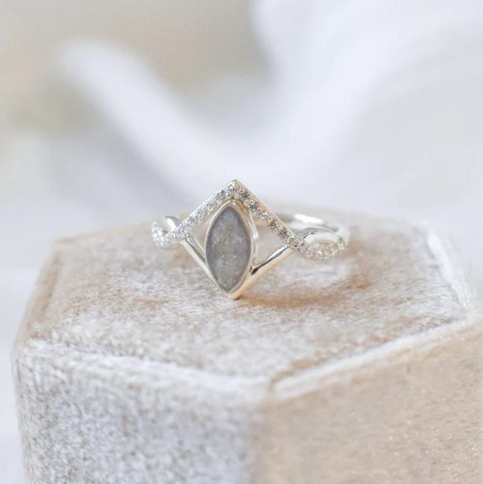 rings made with human hair, pet hair made into jewellery