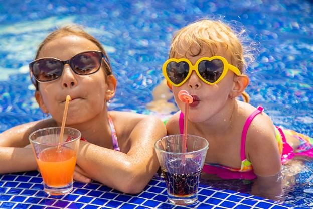 girls drinking juice