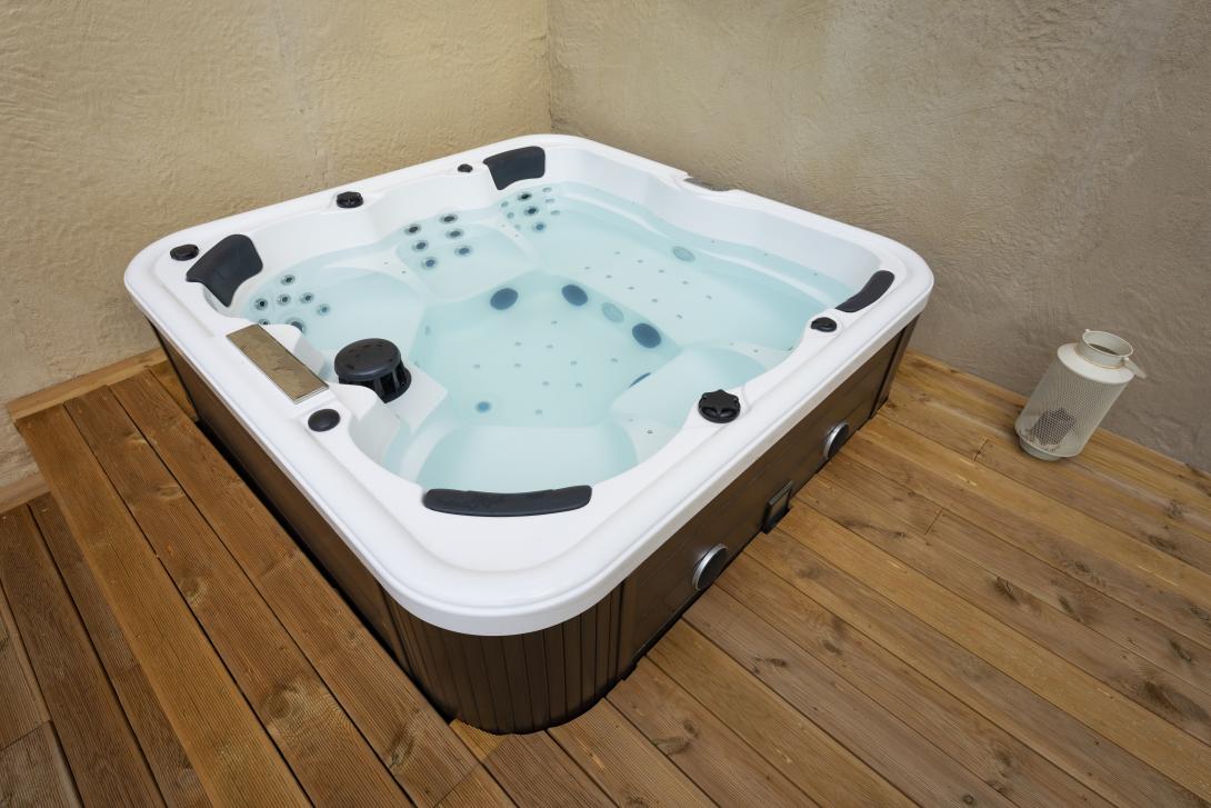 Best Rated Hot Tubs And Spas 