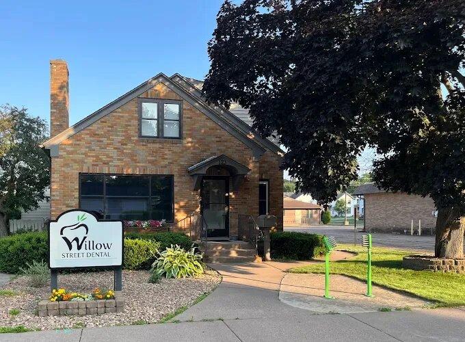 willow street dental street view