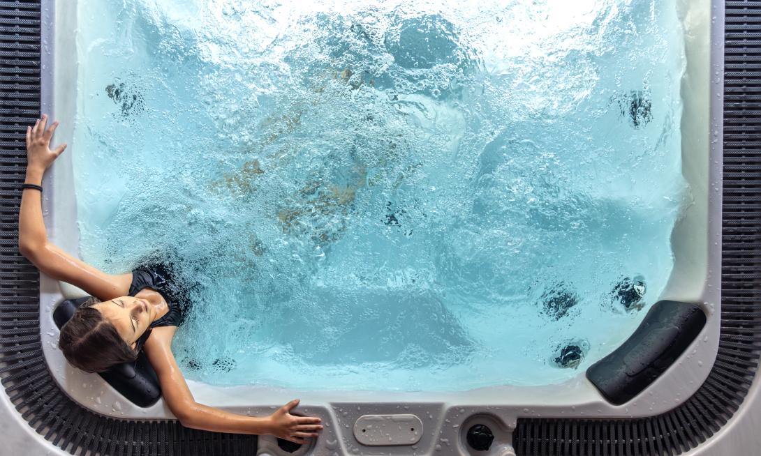 Best Hot Tubs and Spas