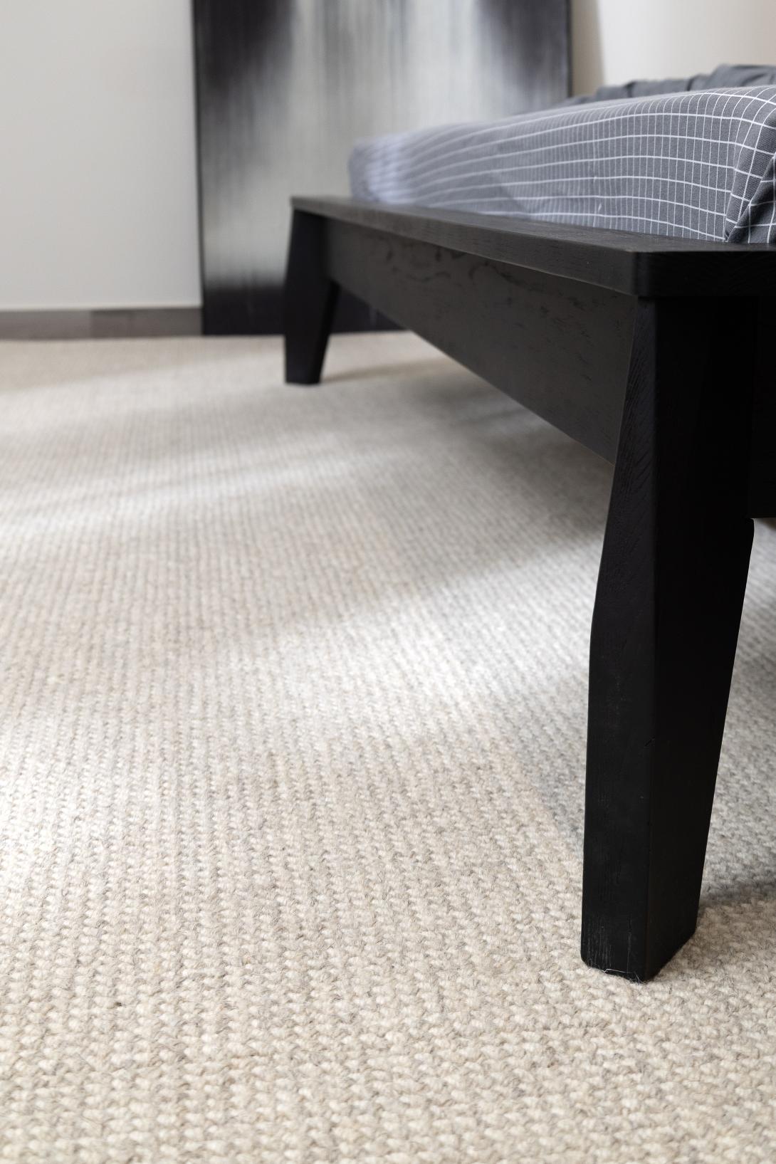 Carpet made with undyed natural wool